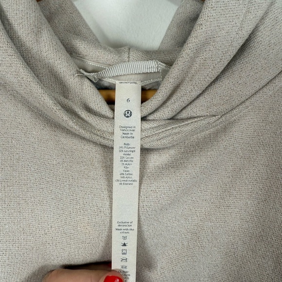 Lululemon Loungeful Cropped Hoodie *Spark - Beige Shimmer 6‎ - Picture 4 of 8